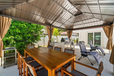 House in Pompano Beach, Florida 4 bedrooms № 2192863 - photo 23