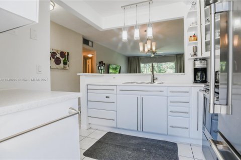 Copropriété à vendre à Lauderhill, Floride: 2 chambres, 80.82 m2 № 1936878 - photo 6