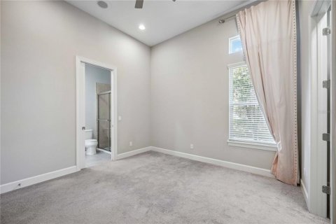 House in Bradenton, Florida 4 bedrooms, 421.4 sq.m. № 1718665 - photo 28