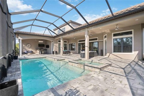 House in Bradenton, Florida 4 bedrooms, 421.4 sq.m. № 1718665 - photo 3
