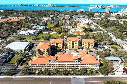 Condo in Clearwater, Florida, 2 bedrooms  № 1876115 - photo 3