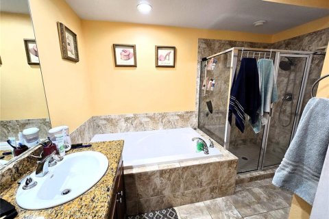 Condo in Clearwater, Florida, 2 bedrooms  № 1876115 - photo 22