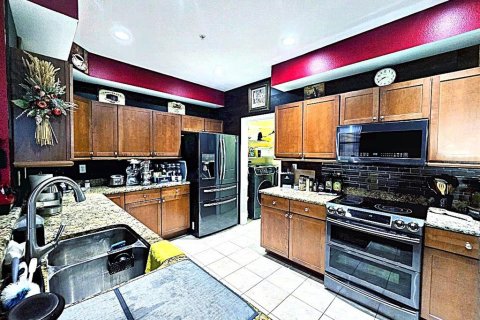 Condo in Clearwater, Florida, 2 bedrooms  № 1876115 - photo 5