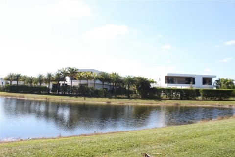 Townhouse in Weston, Florida 3 bedrooms, 122.82 sq.m. № 2018602 - photo 22