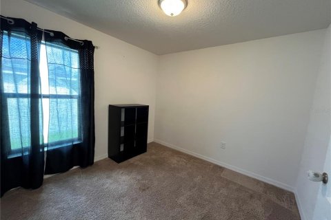 Casa en alquiler en Kissimmee, Florida, 4 dormitorios, 173.63 m2 № 1915767 - foto 12