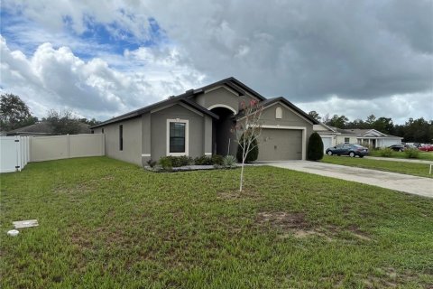 Casa en alquiler en Kissimmee, Florida, 4 dormitorios, 173.63 m2 № 1915767 - foto 1