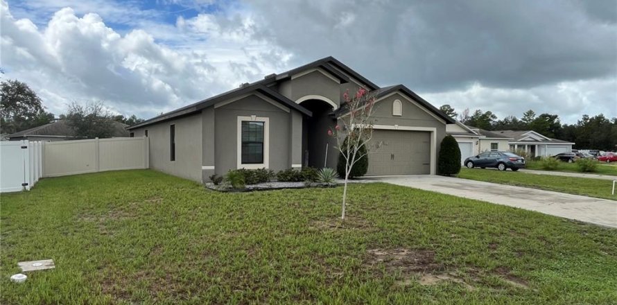 Casa en Kissimmee, Florida 4 dormitorios, 173.63 m2 № 1915767