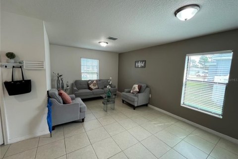 Casa en alquiler en Kissimmee, Florida, 4 dormitorios, 173.63 m2 № 1915767 - foto 4