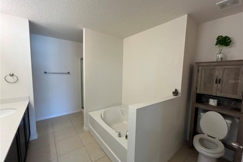 Casa en alquiler en Kissimmee, Florida, 4 dormitorios, 173.63 m2 № 1915767 - foto 17
