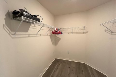 Casa en alquiler en Kissimmee, Florida, 4 dormitorios, 173.63 m2 № 1915767 - foto 14