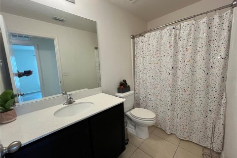 Casa en alquiler en Kissimmee, Florida, 4 dormitorios, 173.63 m2 № 1915767 - foto 10