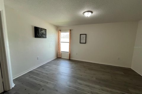 Casa en alquiler en Kissimmee, Florida, 4 dormitorios, 173.63 m2 № 1915767 - foto 15