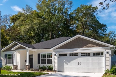House in Jacksonville, Florida 4 bedrooms, 163.42 sq.m. № 868122 - photo 1