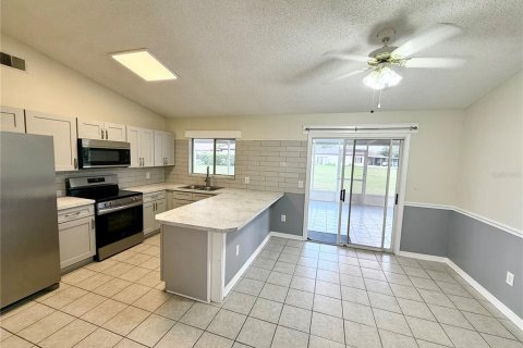 House in Ocala, Florida 3 bedrooms, 108.7 sq.m. № 2199729 - photo 3