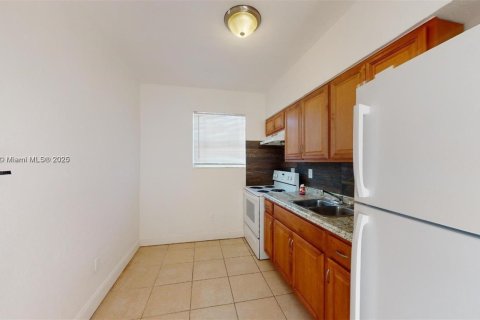Propiedad comercial en venta en Miami, Florida, 275.73 m2 № 1799695 - foto 21