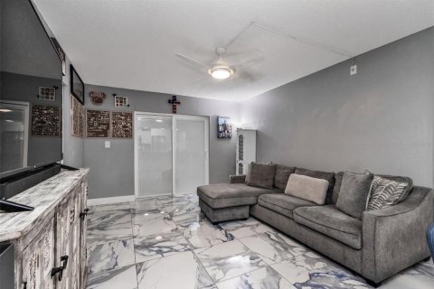 Copropriété à vendre à Port Charlotte, Floride: 3 chambres, 93.92 m2 № 2239034 - photo 5
