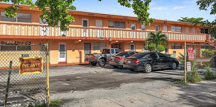 Condo in Miami, Florida, 1 bedroom № 1880349
