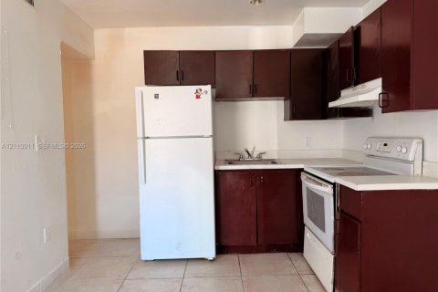 Apartamento en Homestead, Florida 2 dormitorios, 369.75 m2 № 2432509