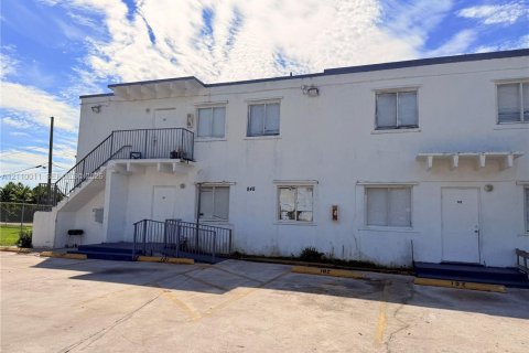 Apartamento en alquiler en Homestead, Florida, 2 dormitorios, 369.75 m2 № 2432509 - foto 17