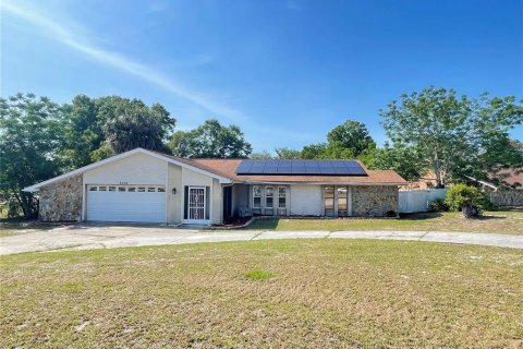 Casa en venta en Weeki Wachee, Florida, 3 dormitorios, 180.6 m2 № 1689858 - foto 1
