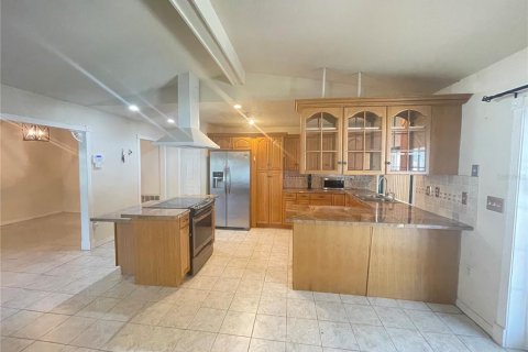 Casa en venta en Weeki Wachee, Florida, 3 dormitorios, 180.6 m2 № 1689858 - foto 10