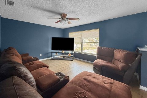 Casa en venta en Seffner, Florida, 3 dormitorios, 129.32 m2 № 1767142 - foto 5