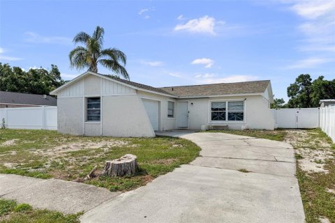 Casa en venta en Seffner, Florida, 3 dormitorios, 129.32 m2 № 1767142 - foto 1