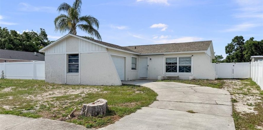Casa en Seffner, Florida 3 dormitorios, 129.32 m2 № 1767142
