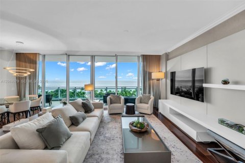 Condominio en venta en Bal Harbour, Florida, 2 dormitorios, 177.72 m2 № 2303881 - foto 4