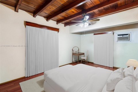 Villa ou maison à vendre à Miami Springs, Floride: 3 chambres, 143.72 m2 № 2013411 - photo 30