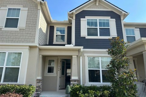 Adosado en alquiler en Orlando, Florida, 3 dormitorios, 155.7 m2 № 1885771 - foto 1