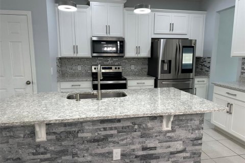 Adosado en alquiler en Orlando, Florida, 3 dormitorios, 155.7 m2 № 1885771 - foto 4