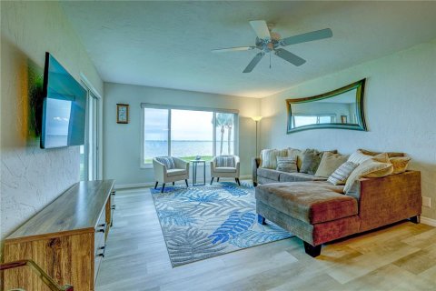 Condo in Longboat Key, Florida, 2 bedrooms  № 1669918 - photo 8