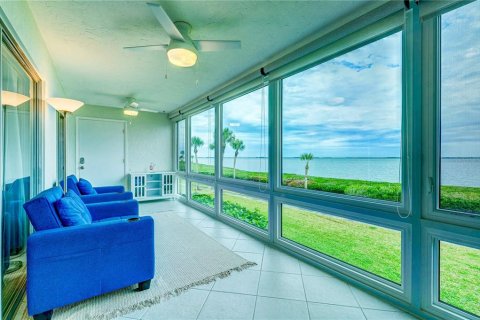Condo in Longboat Key, Florida, 2 bedrooms  № 1669918 - photo 11