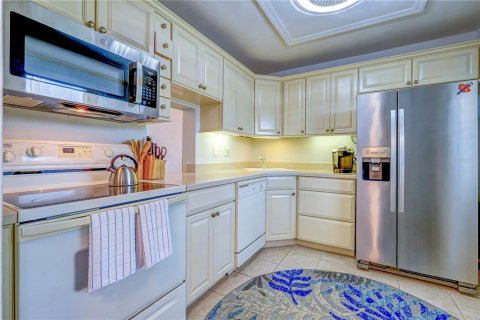 Condo in Longboat Key, Florida, 2 bedrooms  № 1669918 - photo 4