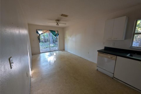 Villa ou maison à vendre à Sarasota, Floride: 3 chambres, 103.12 m2 № 2413676 - photo 12