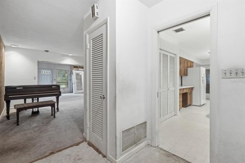 Villa ou maison à vendre à Palm Harbor, Floride: 3 chambres, 198.63 m2 № 2433570 - photo 6