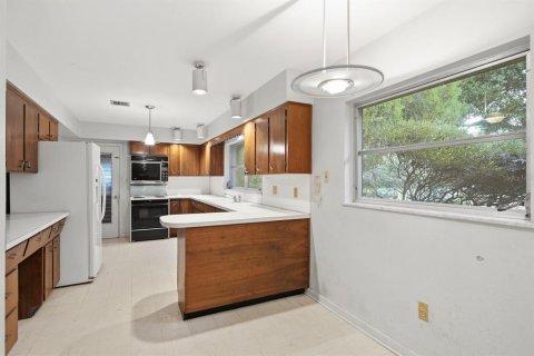 Villa ou maison à vendre à Palm Harbor, Floride: 3 chambres, 198.63 m2 № 2433570 - photo 11