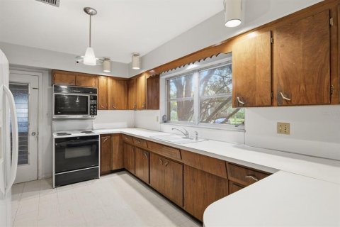 Villa ou maison à vendre à Palm Harbor, Floride: 3 chambres, 198.63 m2 № 2433570 - photo 13