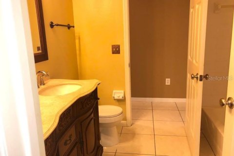 Villa ou maison à louer à Oviedo, Floride: 4 chambres, 190.64 m2 № 2419930 - photo 15