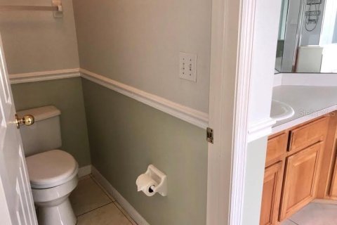 Villa ou maison à louer à Oviedo, Floride: 4 chambres, 190.64 m2 № 2419930 - photo 10