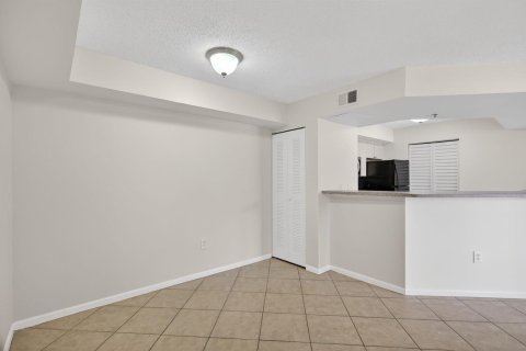 Condominio en venta en Jensen Beach, Florida, 2 dormitorios, 99.13 m2 № 2192749 - foto 3