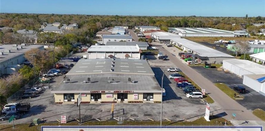 Commercial property in Sarasota, Florida 1300.63 sq.m. № 1122254