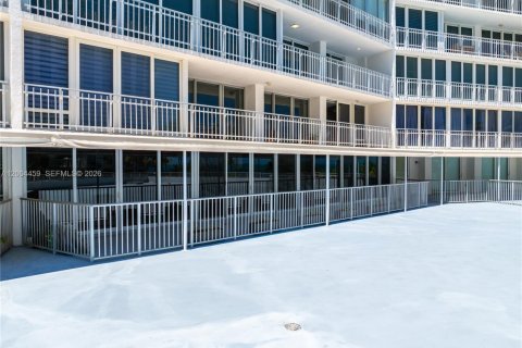 Copropriété à vendre à Key Biscayne, Floride: 3 chambres, 234.39 m2 № 2091341 - photo 27