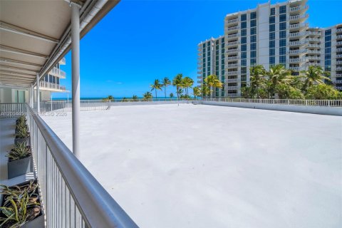 Copropriété à vendre à Key Biscayne, Floride: 3 chambres, 234.39 m2 № 2091341 - photo 25