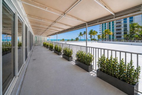 Copropriété à vendre à Key Biscayne, Floride: 3 chambres, 234.39 m2 № 2091341 - photo 22