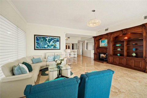 Condominio en venta en Cocoa, Florida, 4 dormitorios, 413.79 m2 № 2148222 - foto 11