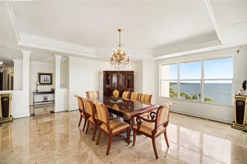 Condominio en venta en Cocoa, Florida, 4 dormitorios, 413.79 m2 № 2148222 - foto 10