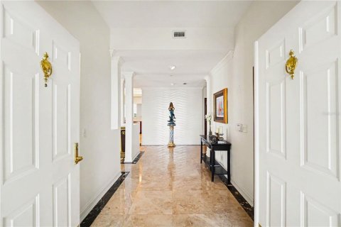 Condominio en venta en Cocoa, Florida, 4 dormitorios, 413.79 m2 № 2148222 - foto 9