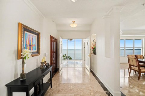 Condominio en venta en Cocoa, Florida, 4 dormitorios, 413.79 m2 № 2148222 - foto 4